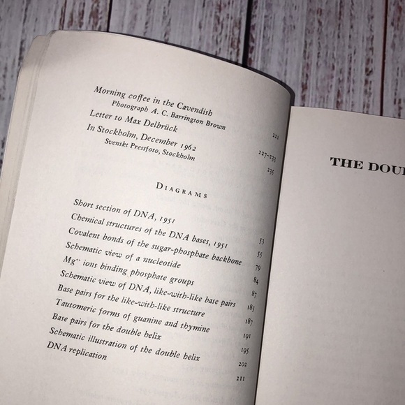 The Double Helix by James D. Watson - Picture 9 of 12